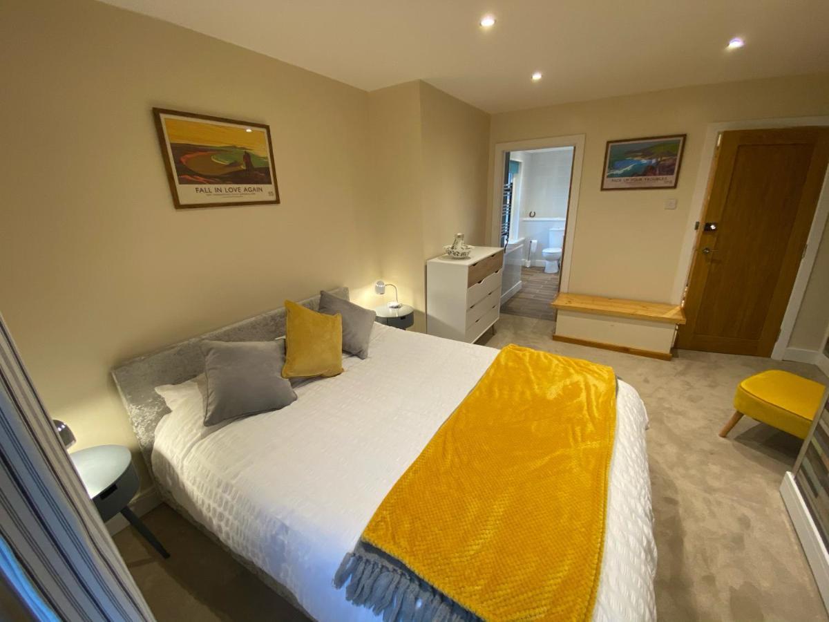 Noddfa Farm Guest House Haverfordwest Bagian luar foto