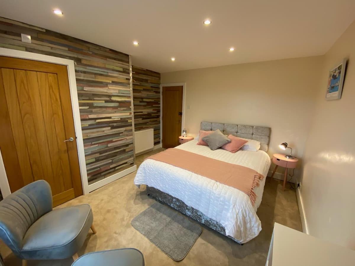 Noddfa Farm Guest House Haverfordwest Bagian luar foto
