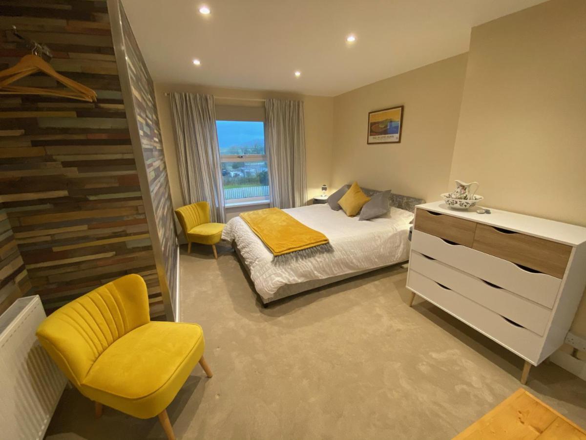 Noddfa Farm Guest House Haverfordwest Bagian luar foto